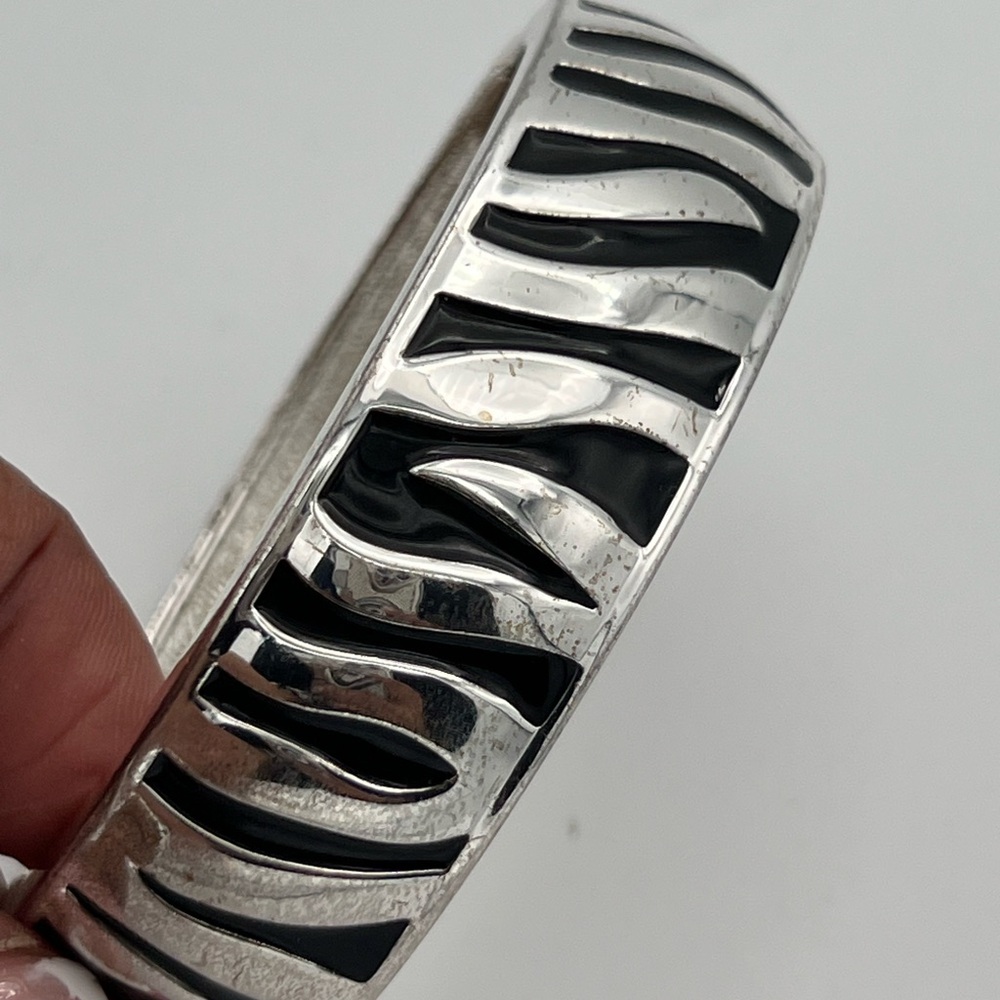 Silver And Black Zebra-Pattern Cuff Bracelet - image 1
